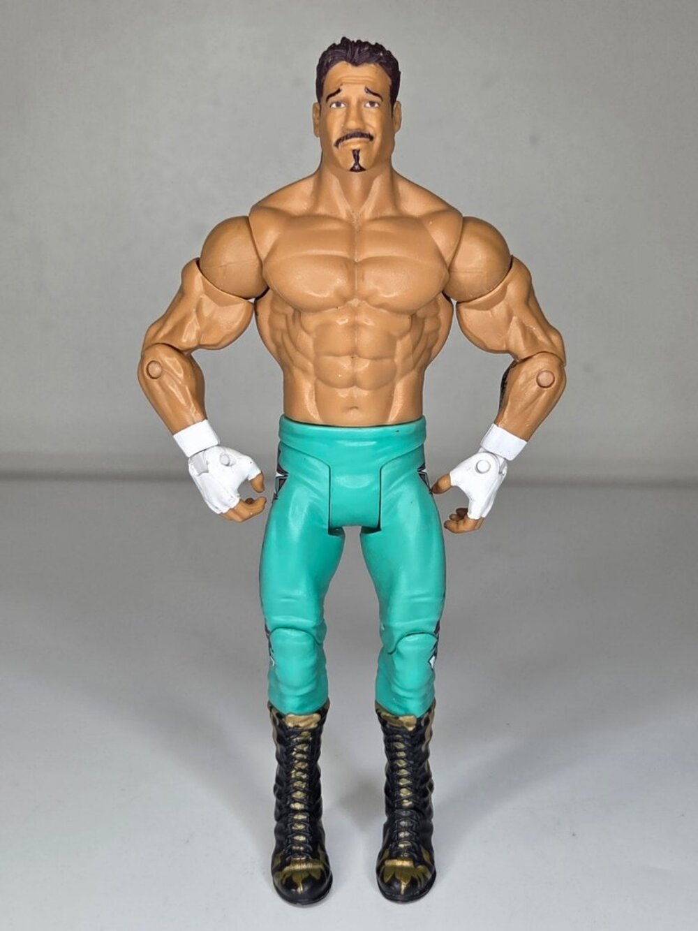 WWE Eddie Guerrero Basic Series 29 Wrestling Action Figure Mattel 2011 WWF WCW